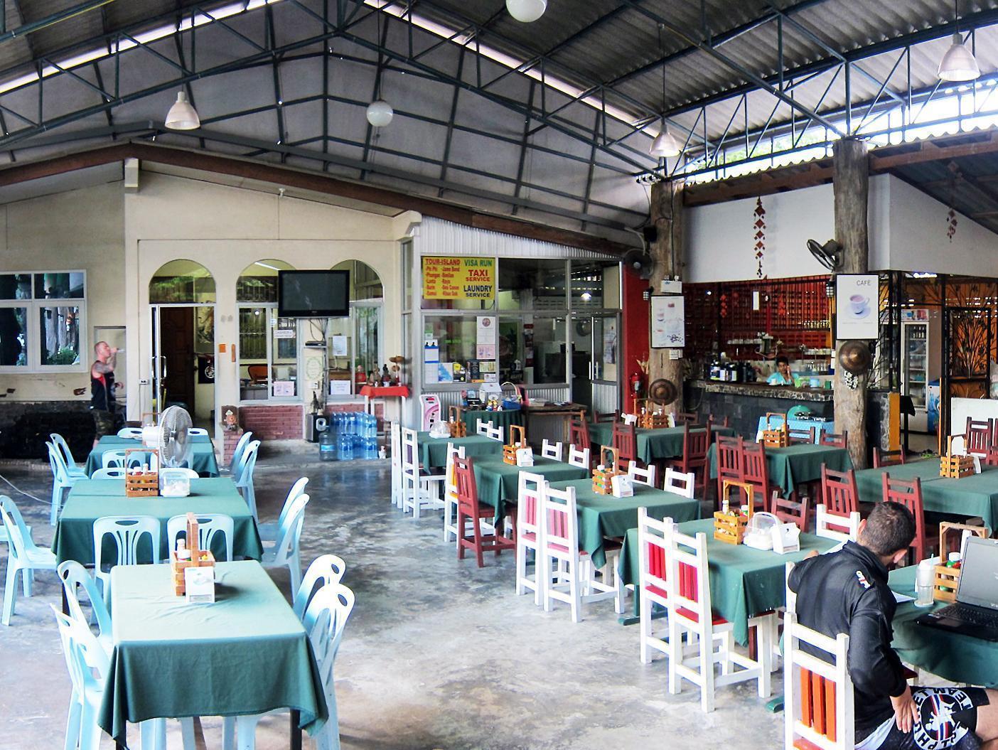 Forest Bungalows & Mama'S Restaurant Chalong Exterior photo