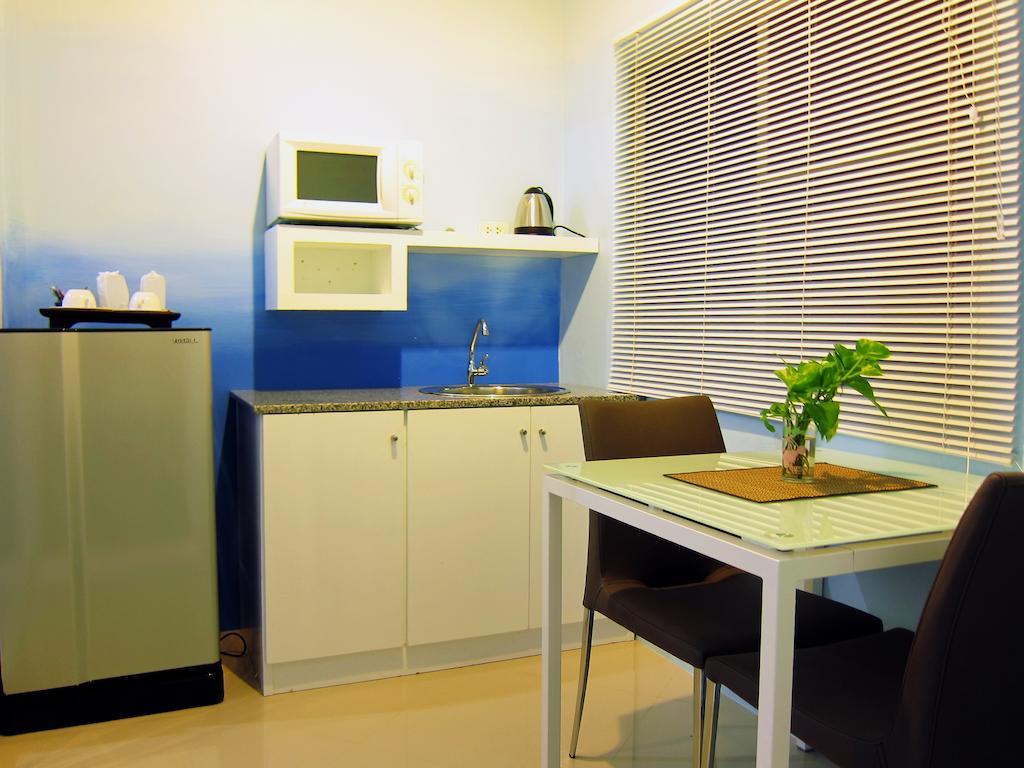 Forest Bungalows & Mama'S Restaurant Chalong Room photo